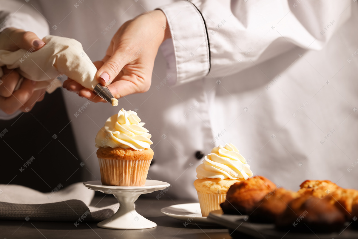 ins吸粉1000+万的美女甜点师，让素食蛋糕美到风靡全球~_甜品