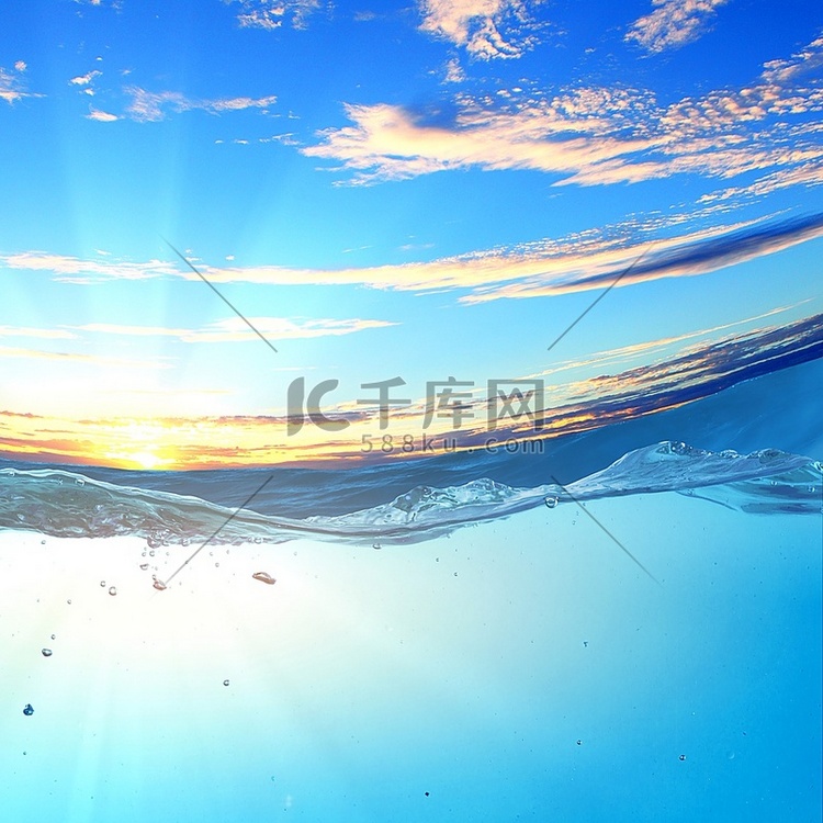 水下部分和日落天窗被水线分割的设计模板天空自然公园高清摄影大图 千库网
