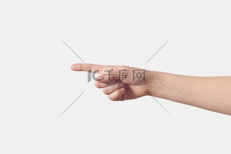 右白种女性手指向正确的方向，1，一个，第一个，字母 D 在白色背景上孤立的手指字母手势。指向女性右手孤立在白色高清摄影大图-千库网