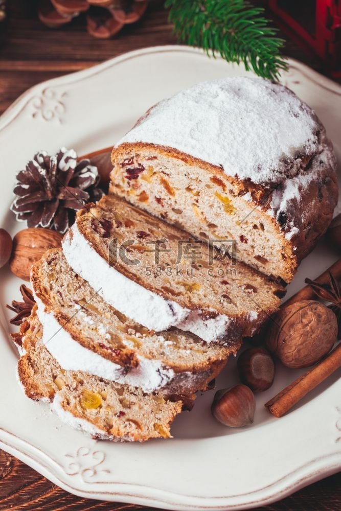 Stollen，德国传统的圣诞甜蜜节日蛋糕。高清摄影大图-千库网