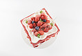 草莓裸蛋糕生日摄影图