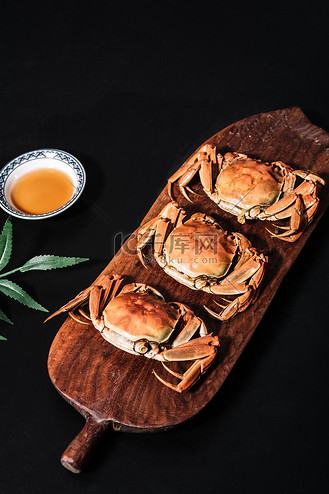 美食美味大闸蟹摄影图