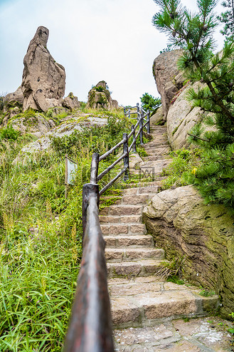 九顶铁槎山白天山路景区旅游摄影图配图