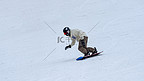 单人滑雪上午滑雪冬季素材摄影图配图