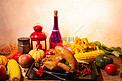 感恩节白天烤鸡室内蔬菜水果摄影图配图