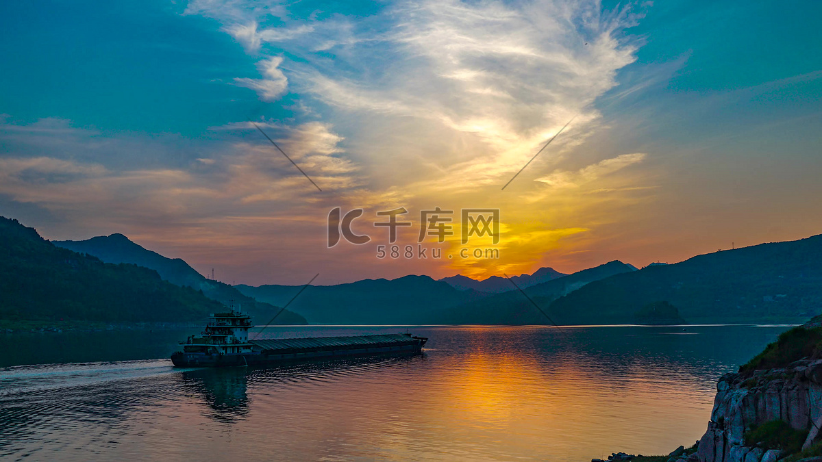 夕阳 