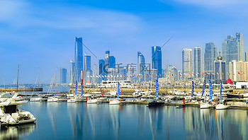 城市交通青岛帆船海边旅游摄影图配图
