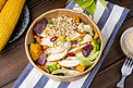 减肥营养时蔬轻食健康餐摄影图配图