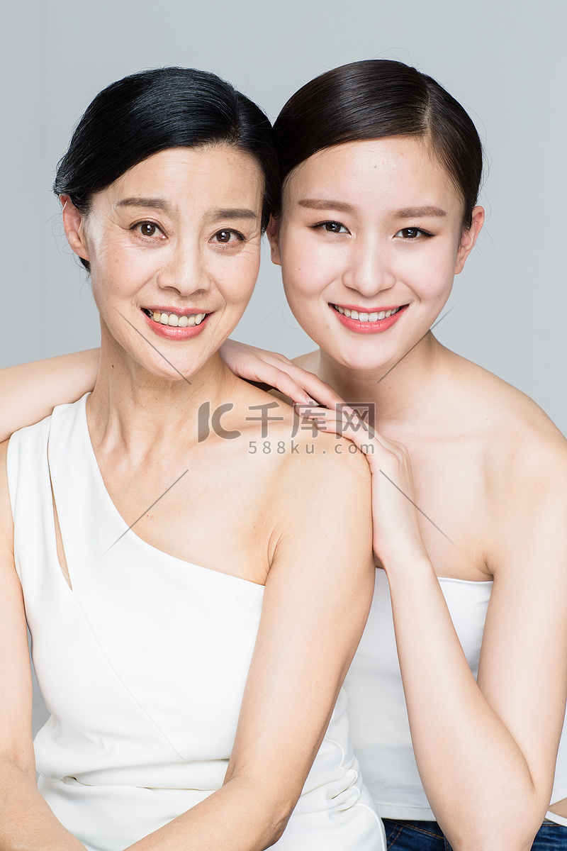 母女 美丽优雅的母女高清摄影大图-千库网