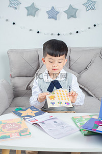 学习晚上孩子家里贴纸摄影图配图