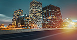 城市夜景城市公路马路光效夜晚城市公路夜景城市建筑摄影图配图