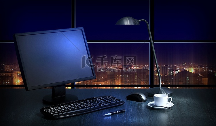 晚上办公室窗视城市景台灯台式电脑共创简洁营高清摄影大图-千库网