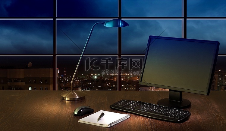 晚上办公室高清摄影大图-千库网