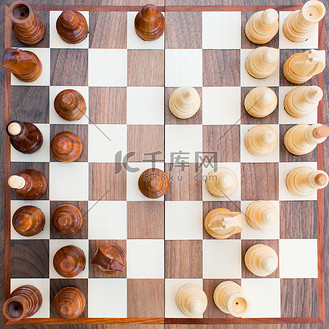 有所有数字的棋盘