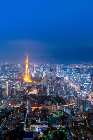 日本东京六本木山夜间东京塔全景和东京城市景观