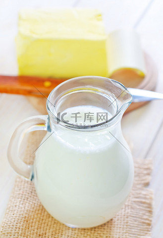 罐装牛奶图片素材_罐装牛奶