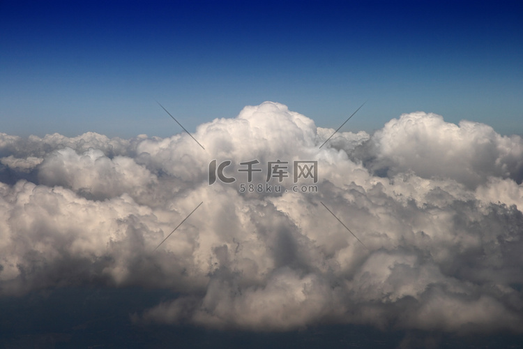 天上的风景高清摄影大图-千库网