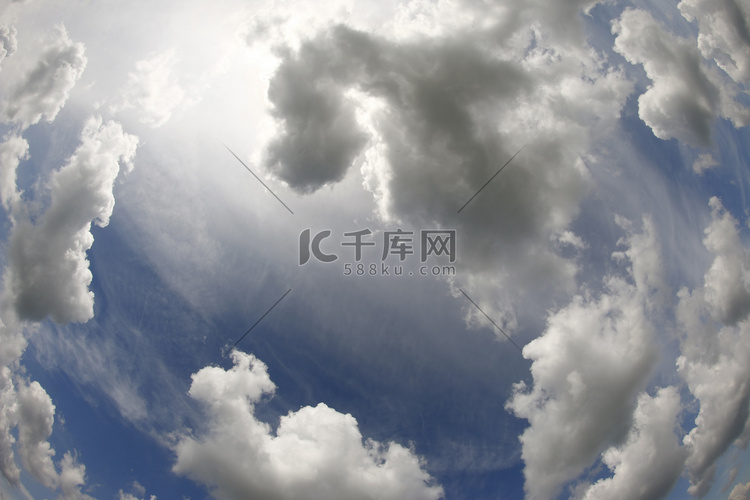 天上的云高清摄影大图-千库网