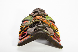 印度玛雅阿兹特克木制面具,上面有蟒蛇和美洲虎,被隔离