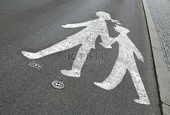 过马路警示标志图片-过马路警示标志素材-过马路警示标志模板图片下载-千库网