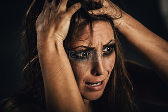 我哭了图片素材_我是受害者!