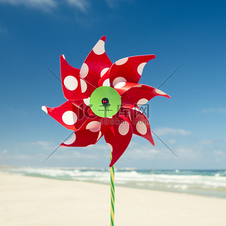 风车红色图片素材_红色风车