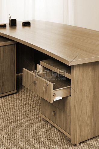 白色木桌子图片素材_木桌子