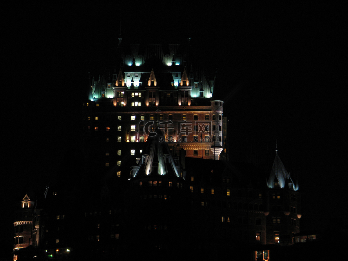【携程攻略】景点,芳提娜克古堡大酒店在魁北克城老城区高处，是一座有一百多年历史的著…