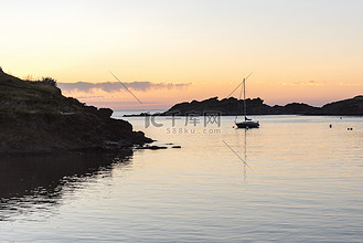 卡拉萨尔瓦多·达利 (cala salvador dali) 利加特港的日落,画家,雕塑