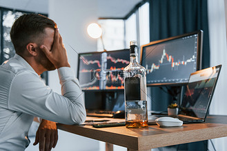 任劳任怨图片素材_任劳任怨.