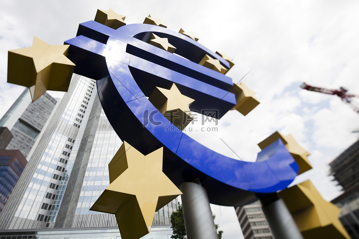 法兰克福欧洲中央银行的欧元符号高清摄影大图-千库网