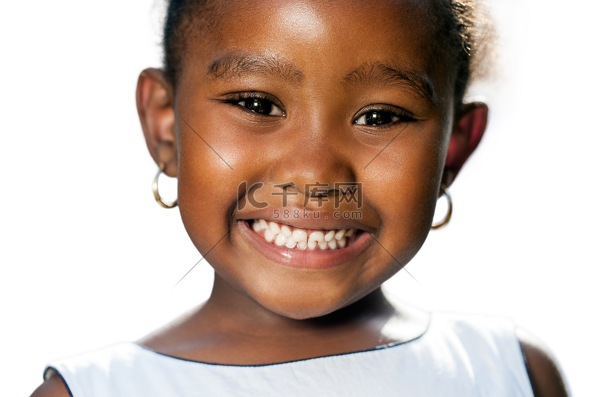 非洲小女孩 库存图片. 图片 包括有 子项, 蓝色, 摆在, 年轻, 关闭, 逗人喜爱, 特写镜头, 空间 - 27146241