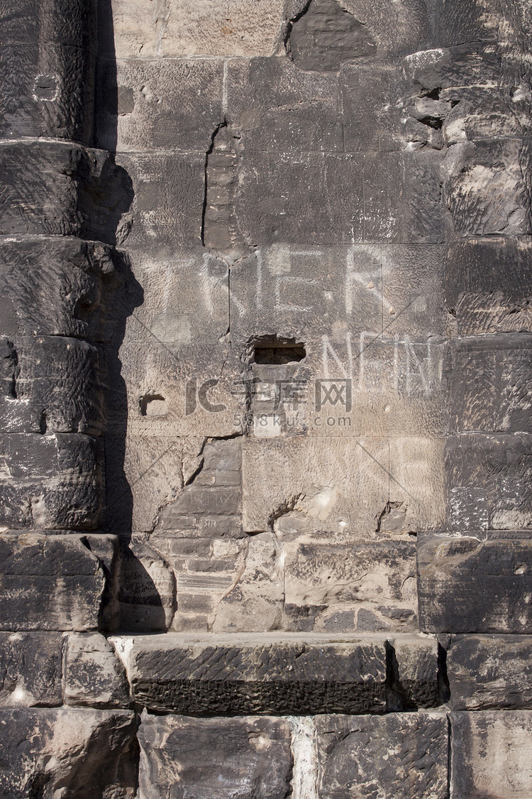 特里尔的黑门高清摄影大图-千库网