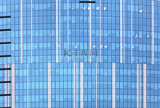 现代建筑中的水平线和垂直线