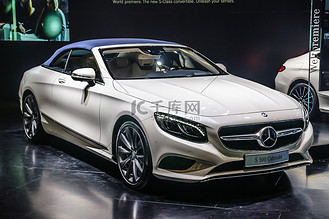 法兰克福 - 2015 年 9 月:梅赛德斯-奔驰 c 500 敞篷车推出
