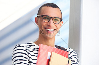 大学生戴眼镜图片_大学生戴眼镜素材-大学生戴眼镜图片大全-千库网