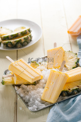 凤梨冰棒图片素材_菠萝冷冻水果棒冰棒.