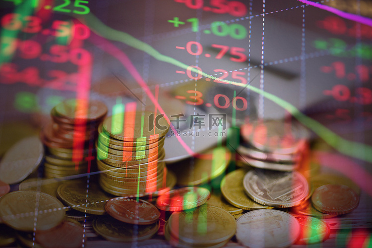 硬币库存危机 — 用于金融和银行业务的硬币堆高清摄影大图-千库网