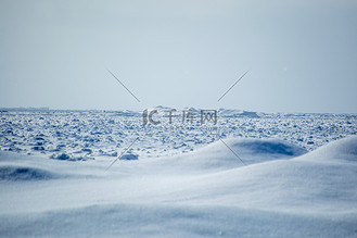 冰山雪花图片素材_休伦湖冰山和雪沙丘景观