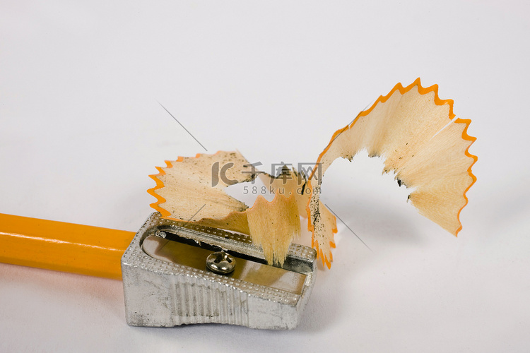 削铅笔高清摄影大图-千库网