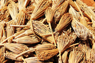 市场上的香料和香草