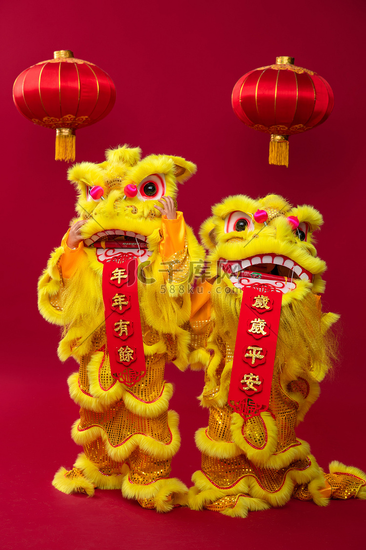舞狮欢度新年高清摄影大图-千库网