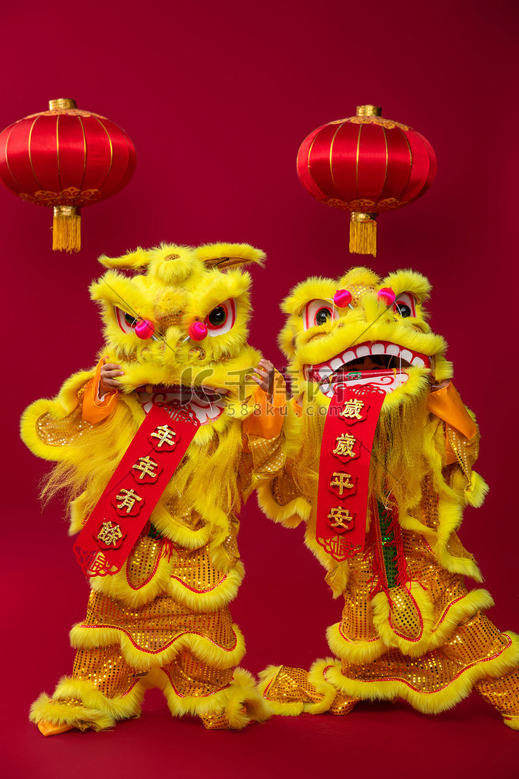 舞狮欢度新年高清摄影大图-千库网