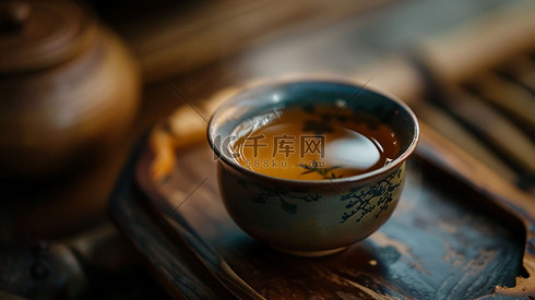 茶杯品茶木桌中国风摄影照片