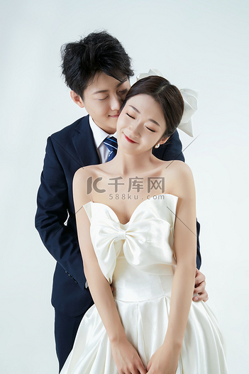 大家都在下的结婚素材