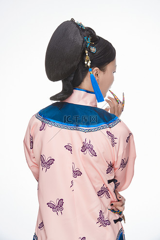 戏曲gif图片素材_白色背景下的清代女性古装造型清朝古装