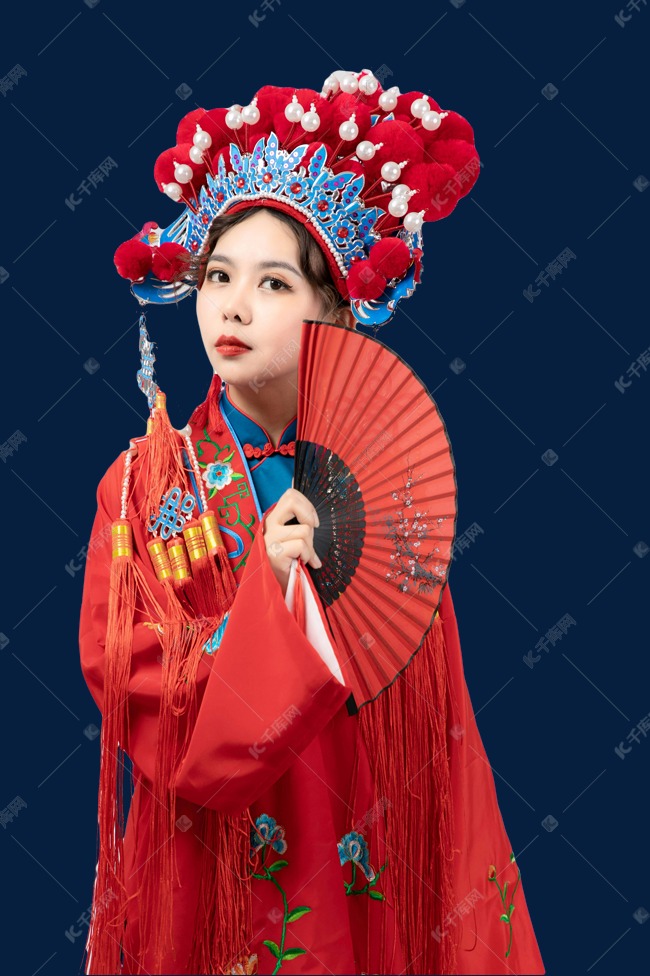 汉服女孩室外手拿折扇素材图片免费下载-千库网