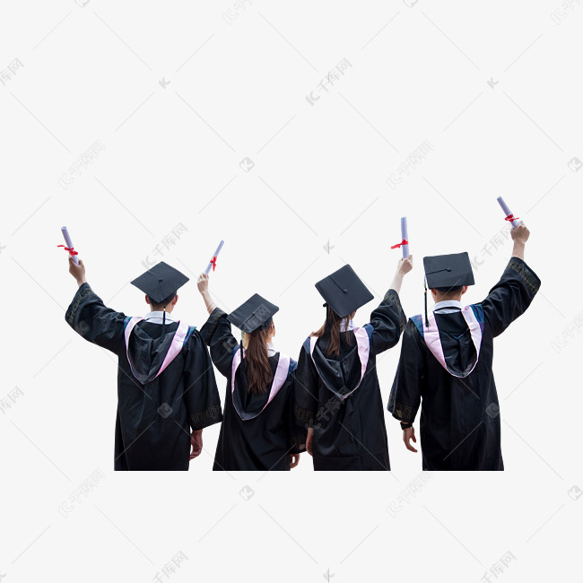学生背影举起毕业证书学士服拍照