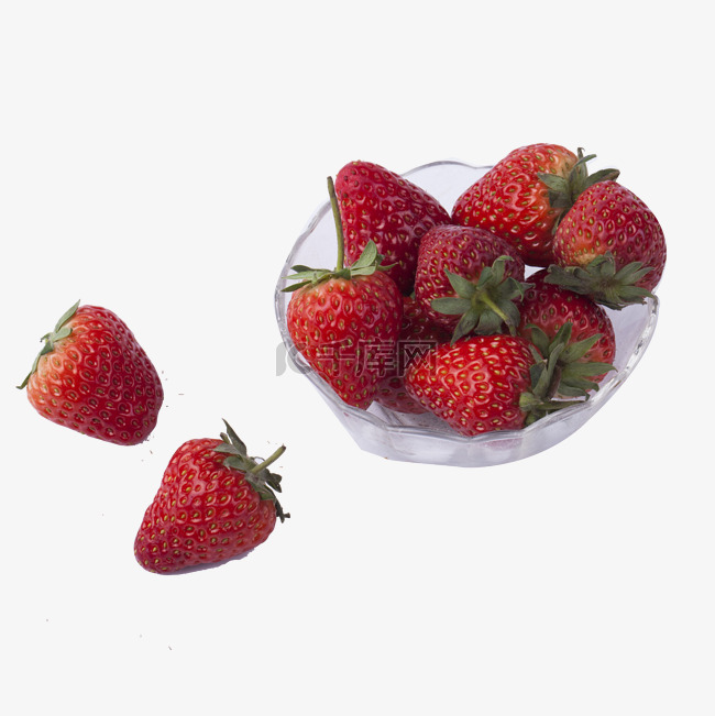 红色的草莓免抠图