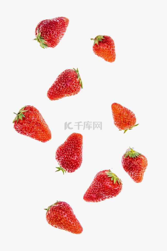弹起草莓